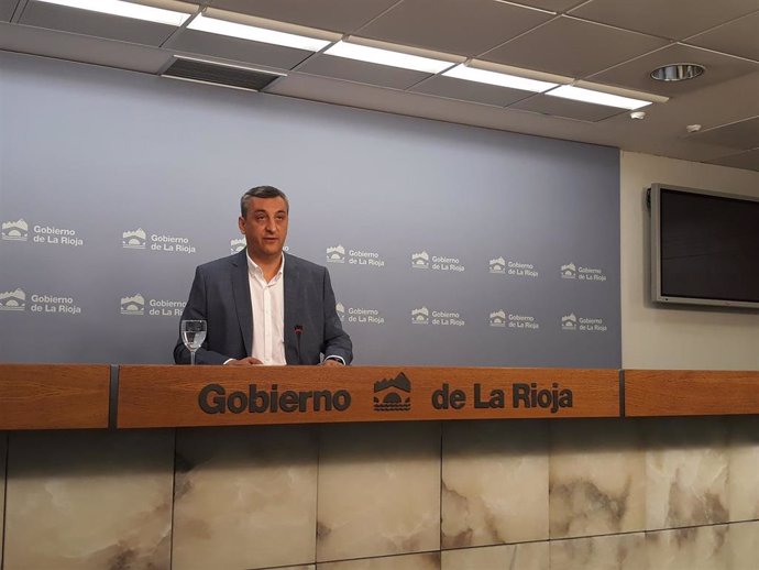 El portavoz del Gobierno riojano, Chus del Río, en compaecencia de prensa del Consejo de Gobierno