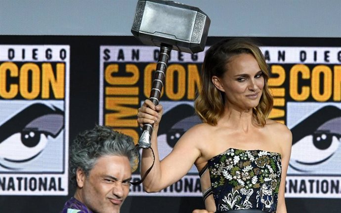 Natalie Portman en la Comic-Con International en el panel de Marvel Studios