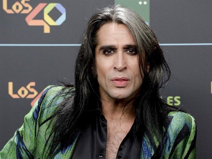 Mario Vaquerizo attends 'Los 40 Music Awards' photocall at WiZink Center on November 10, 2017 in Madrid, Spain.