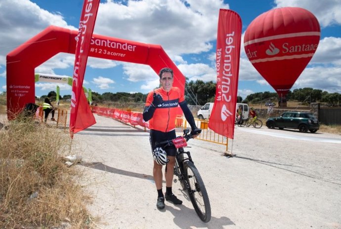 Miguel Indurain apadrina la Reset by Santander, primera prueba deportiva popular poscoronavirus