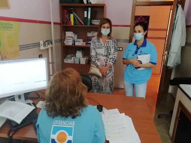 Los ocho profesionales sanitarios irán a cuatro centros de salud