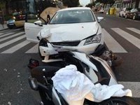 Herido grave en Cádiz un motorista tras un accidente provocado por la conductora de un coche que circulaba ebria