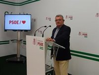 PSOE-A exige a Moreno que "deje de tomarle el pelo a los sanitarios y les pague la compensación extraordinaria"