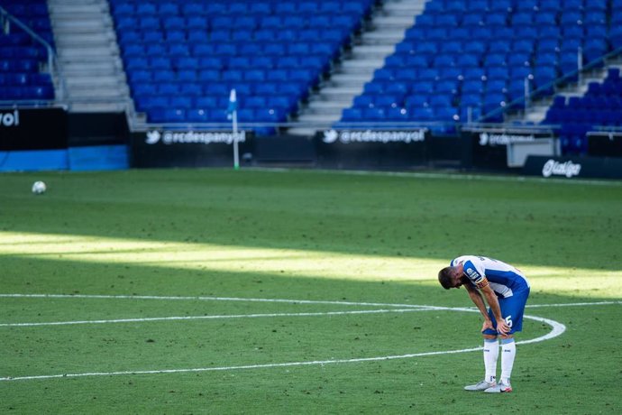 David Lopez of Espanyol laments after defeat the spanish league, LaLiga, football match played between RCD Espanyol de Barcelona and CD Leganes at RCDE Stadium on July 05, 2020 in Barcelona, Spain.