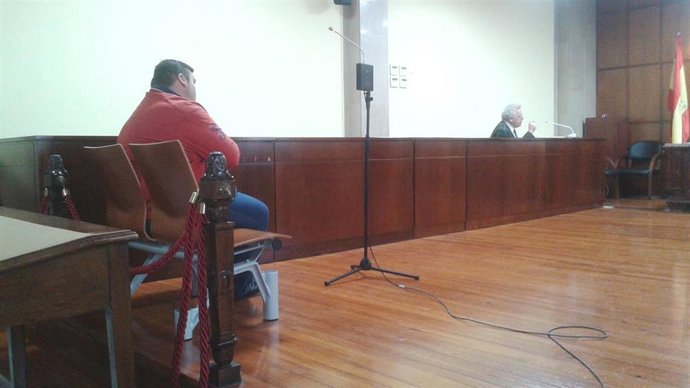 El padre durante el juicio celebrado en la Audiencia de Jaén 