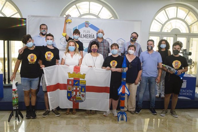Recepción del equipo SpaceSix en la Diputación de Almería