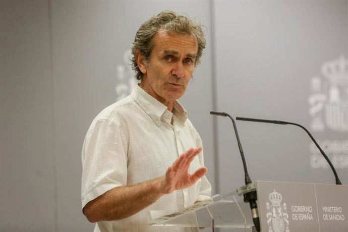El director del Centro de Coordinación de Alertas y Emergencias Sanitarias (CCAES), Fernando Simón, ofrece una rueda de prensa , en Madrid (España), a 8 de julio de 2020.