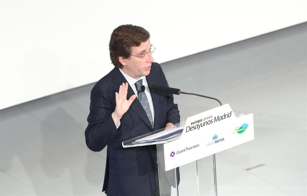 El alcalde de Madrid, José Luis Martínez-Almeida, interviene en la primera edición de los Desayunos Madrid