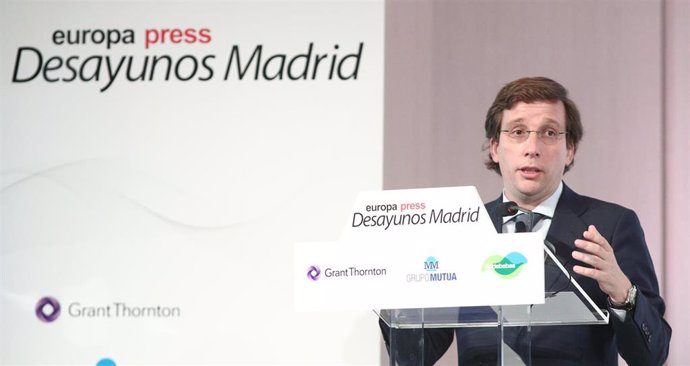 El alcalde de Madrid, José Luis Martínez-Almeida, interviene en la primera edición de los Desayunos Madrid