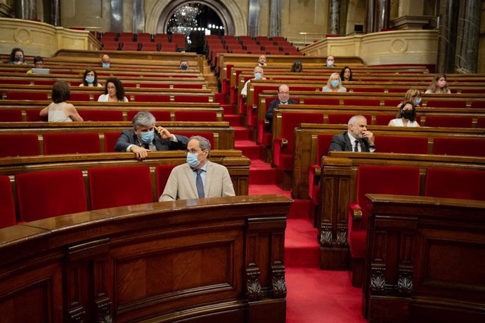 Pleno en el Parlament catalán durante la segunda sesión plenaria monográfica sobre la gestión de las residencias para personas mayores y para personas con discapacidad durante el COVID-19, en Barcelona, Catalunya (España), a 8 de julio de 2020.