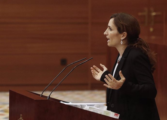 La diputada de Más Madrid Mónica García Gómez, durante una intervención en el pleno de la Asamblea de Madrid.