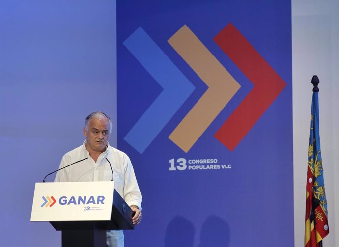 El eurodiputado Esteban González Pons interviene en el 13 Congreso del PP de Valncia
