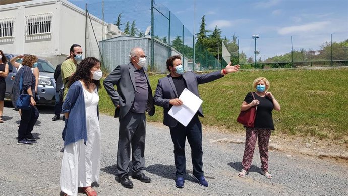 El conseller Josep Bargalló, en una visita a Baleny y Muntanyola