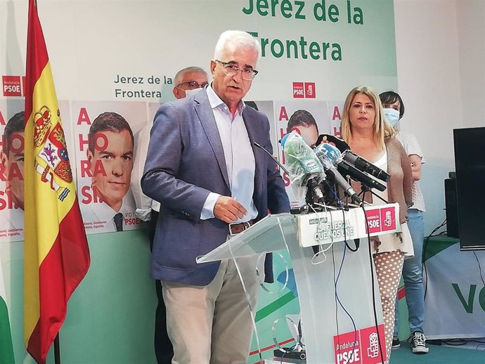 Jiménez Barrios en rueda de prensa
