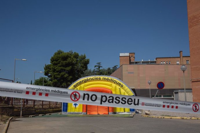 Hospital de campaña para atender a enfermos de coronavirus junto al Hospital Universitario Arnau de Vilanova de Lleida, capital de la comarca del Segri.