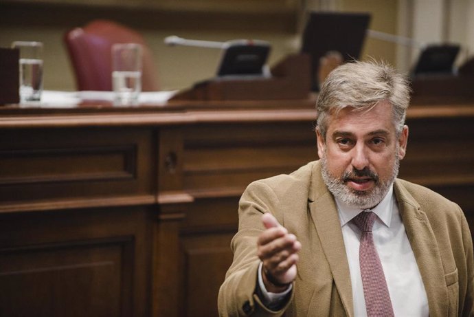 El secretario de Organización del PSOE de Canarias, Jorge González