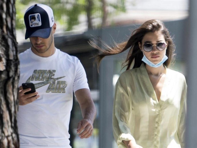 MARCO ASENSIO Y SU PAREJA, SANDRA GARAL