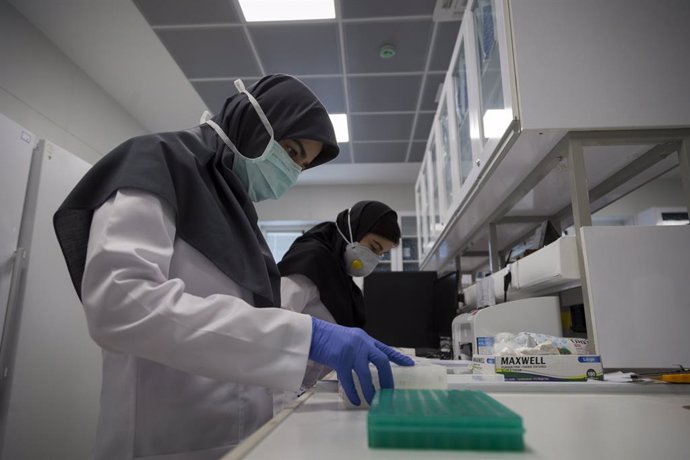 Coronavirus.- Irán sigue moviéndose en los 2.400 contagios diarios y rebasa ya l