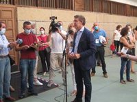Feijóo destaca la "normalidad" de la jornada electoral en A Mariña, donde se detectaron cuatro positivos más