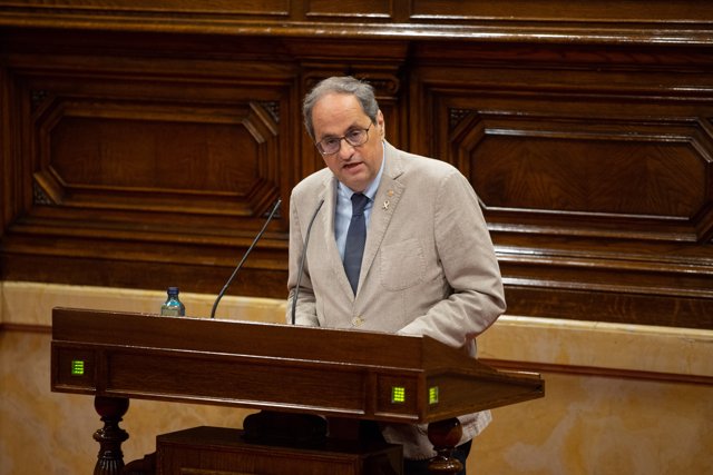 El president de la Generalitat, Quim Torra, interviene durante una sesión plenaria.
