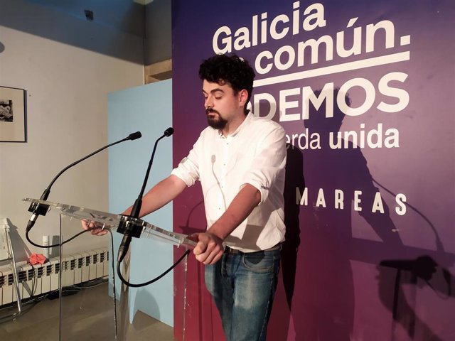 El coordinador de campaña de la coalición Galicia En Común-Anova Mareas, Borja San Ramón, comparece ante los medios para realizar una primera valoración sobre la jornada electoral del 12J