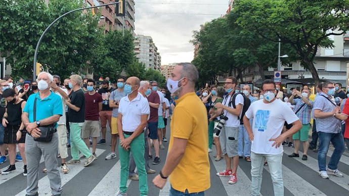 Uns 300 concentrats a Lleida contra el confinament de diversos municipis
