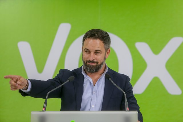 El presidente de Vox, Santiago Abascal, valora los resultados obtenidos por su formación en los comicios vascos y gallegos durante la noche electoral del 12J en la sede del partido, en Madrid (España), a 12 de julio de 2020.