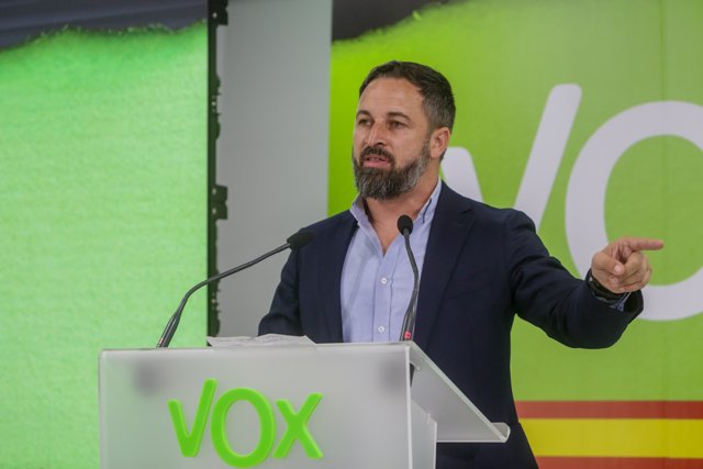 El presidente de Vox, Santiago Abascal, valora los resultados obtenidos por su formación en los comicios vascos y gallegos durante la noche electoral del 12J en la sede del partido, en Madrid (España), a 12 de julio de 2020.