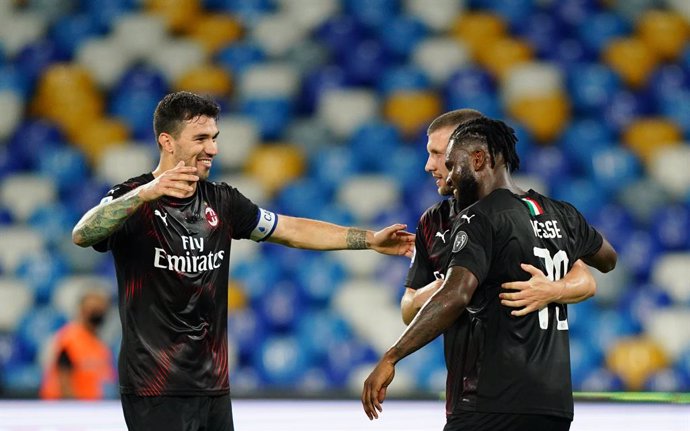 Fútbol/Calcio.- (Crónica) Un buen Nápoles permite un empate al Milan