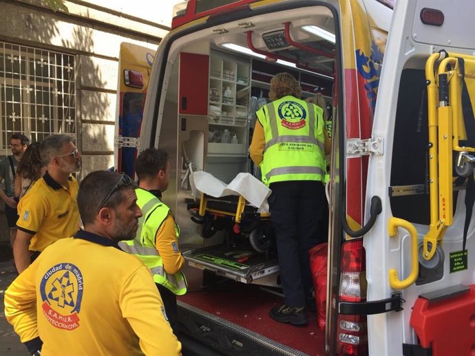    Un hombre de 74 años ha sufrido el primer golpe de calor registrado en la Comunidad de Madrid, según han informado a Europa Press fuentes de Samur-Protección Civil del Ayuntamiento de Madrid