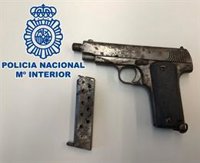 Detenido en Marbella (Málaga) tras abrir fuego contra el coche de un amigo por una infidelidad de pareja