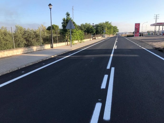 Firme de la carretera A-379 en La Guijarrosa tras la actuación de la Junta