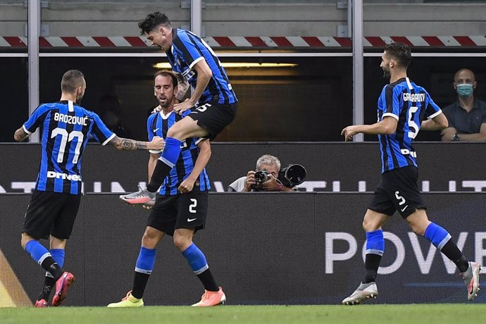 Fútbol/Calcio.- (Crónica) El Inter remonta ante el Torino con el primer gol de G