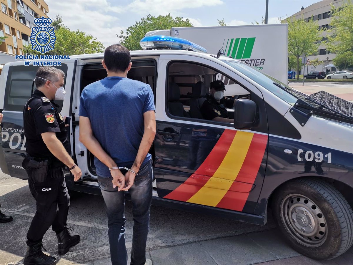 Dos Personas Detenidas En Logroño Por Robo Con Violencia Y Estafa