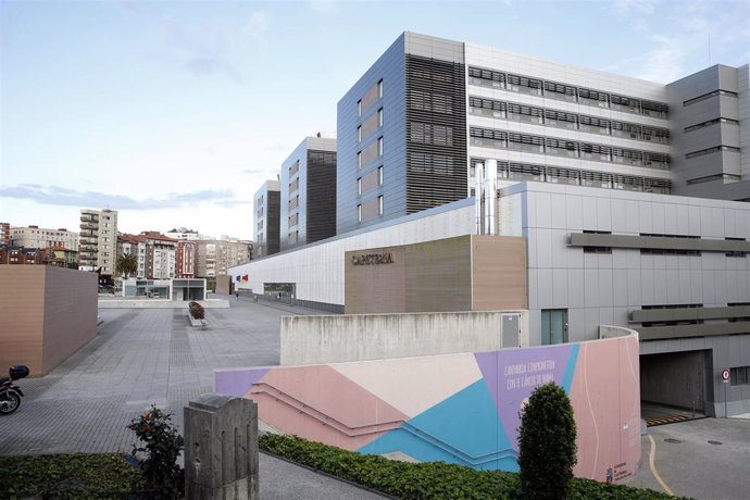 Coronavirus.- Cantabria ya no tiene ningún paciente en la UCI y suma 24 días sin fallecidos