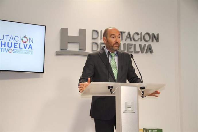 José Fernández, en rueda de prensa. 