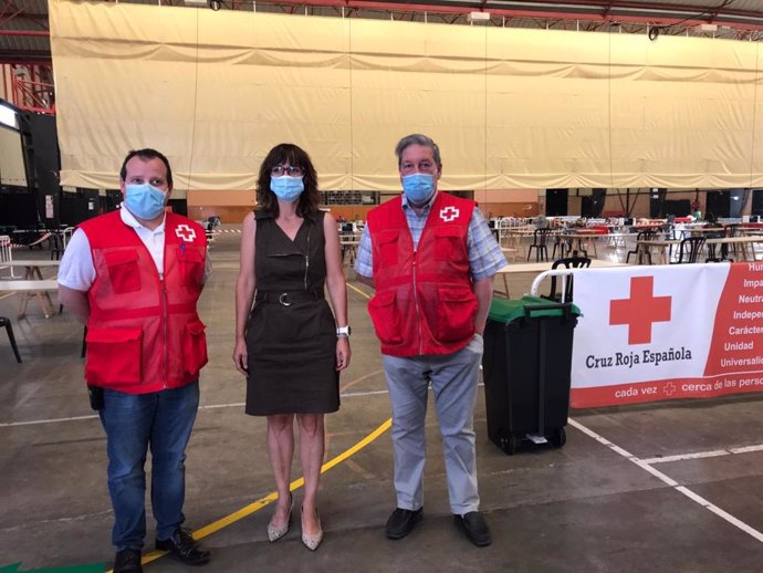 CaixaBank destina 5.000 euros a Cruz Roja para hacer frente a los gastos del albergue de Fraga (Huesca).