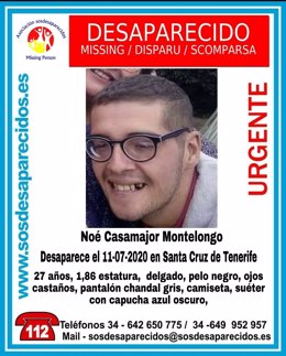 Cartel con una fotografía y los datos de Noé Casamajor Montelongo, desaparecido en Santa Cruz de Tenerife