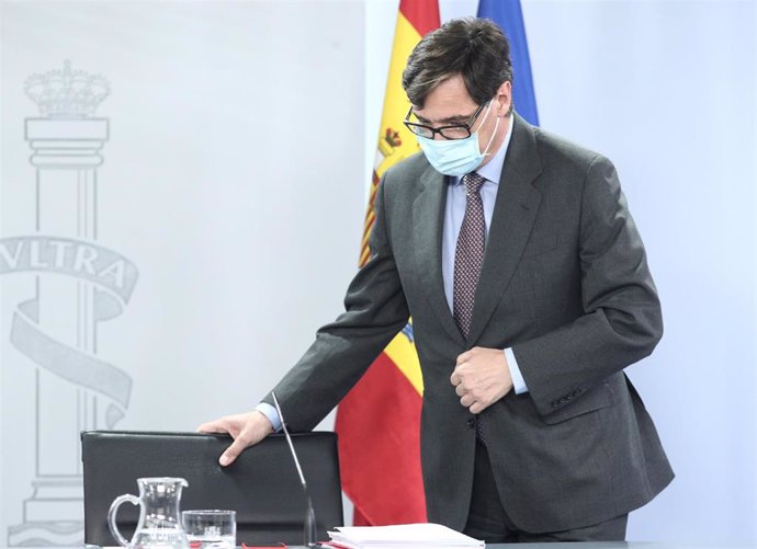 El ministro de Sanidad, Salvador Illa, momentos antes de comparecer en rueda de prensa posterior al Consejo de Ministros celebrado en Moncloa, Madrid (España), a 14 de julio de 2020.
