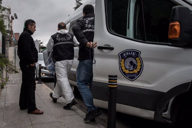 Turquía.- Detenidas más de 30 personas en Turquía en una operación contra integr