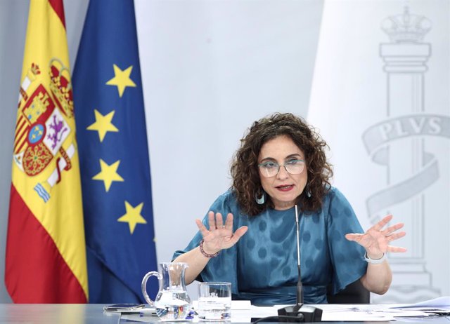 La portavoz del Gobierno y ministra de Hacienda, María Jesús Montero, en la rueda de prensa posterior al Consejo de Ministros.