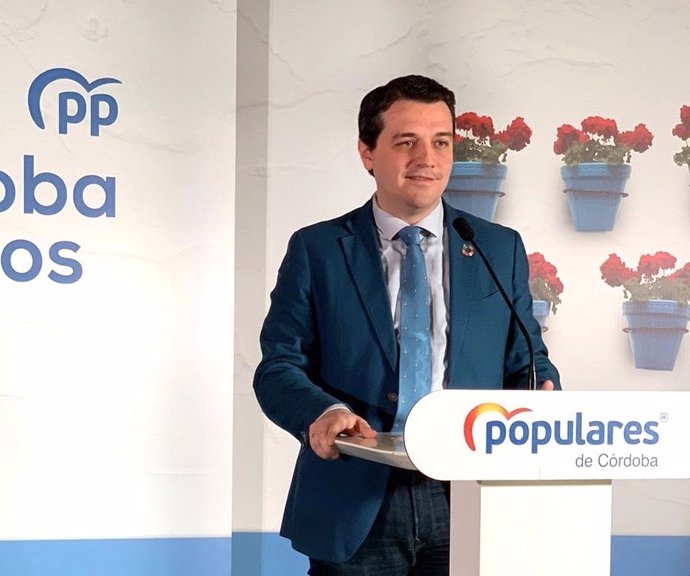 El vicepresidente de la Comisión de Haciendas Locales de la FEMP y alcalde de Córdoba, José María Bellido