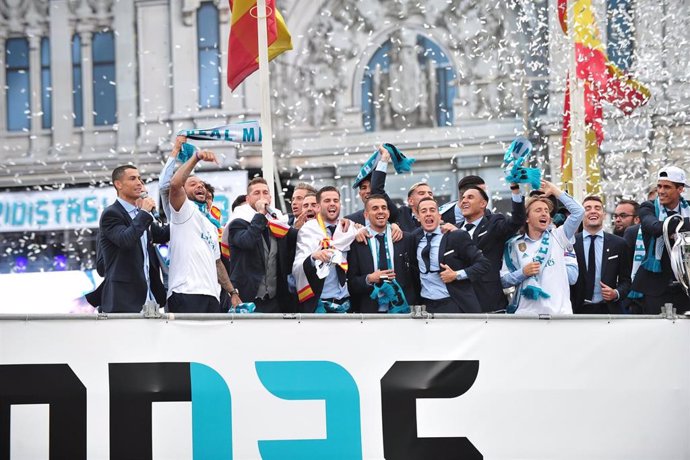 Celebración de la decimotercera Champions del Real Madrid en Cibeles