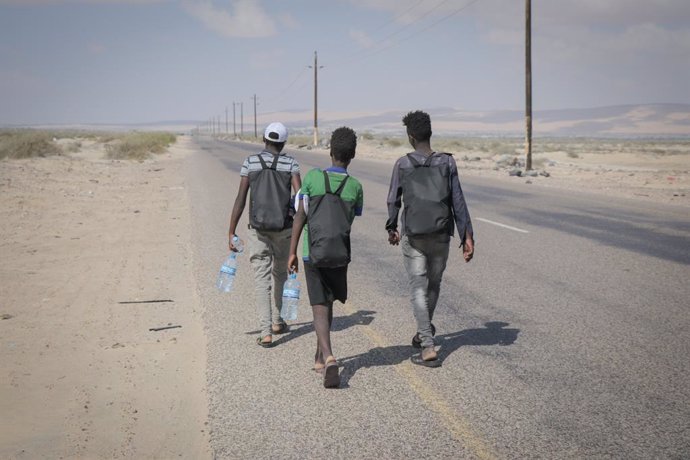 Yemen.- La OIM alerta de que 14.500 migrantes están varados en Yemen por las res