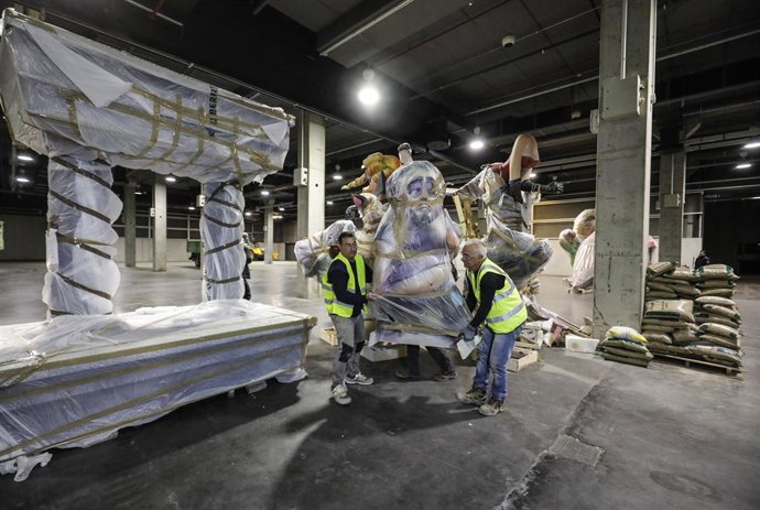 Almacenamiento de las fallas en el recinto de la Feria de Valencia el 13 de marzo de 2020