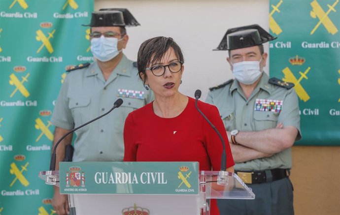 La directora general de la Guardia Civil, María Gámez, durante la rueda de prensa ofrecida en Valncia. 