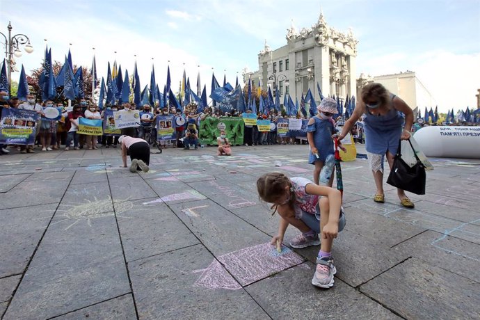 Manifestación durante la pandemia de coronavirus en Kiev