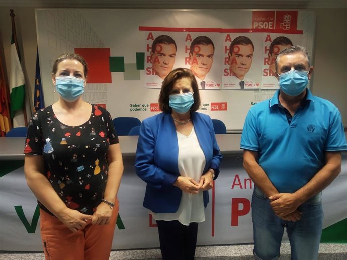 La parlamentaria andaluza del PSOE María José Sánchez Rubio en Guadix (Granada)