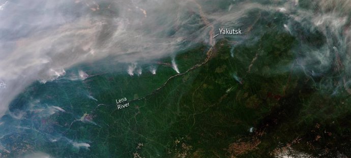 Vista desde el espacio de algunos de los incendios forestales que se desataron en 2019 en Siberia