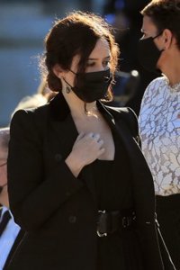 Ayuso recalca que España le "debe mucho" al Rey emérito y ve "insensato" abrir un debate sobre la monarquía